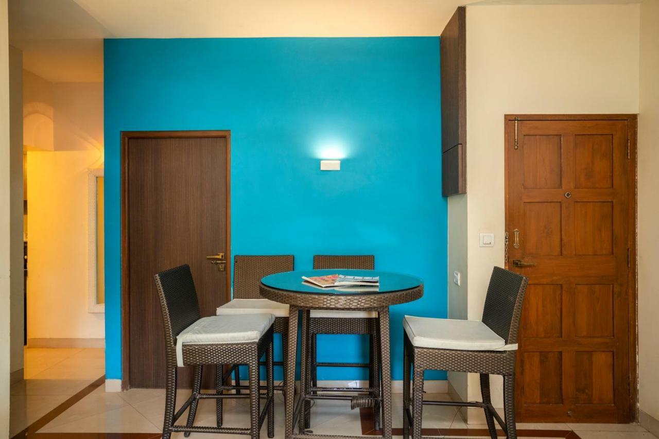 Coco Goa Hotel Арпора Екстериор снимка